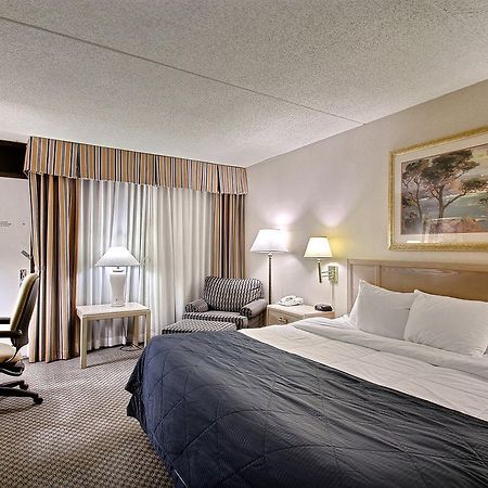 Hotel Muscatine Екстер'єр фото