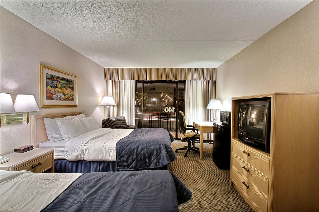 Hotel Muscatine Екстер'єр фото