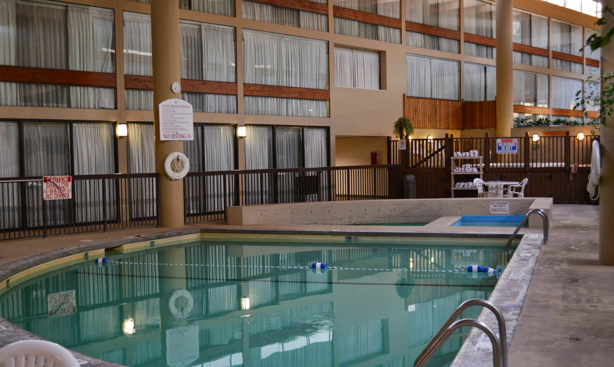 Hotel Muscatine Екстер'єр фото